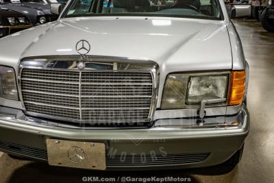 1991 Mercedes - Benz 560-Class