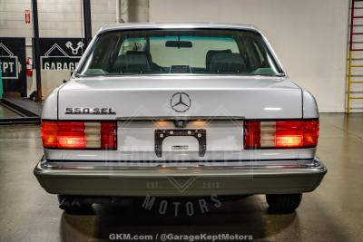1991 Mercedes - Benz 560-Class