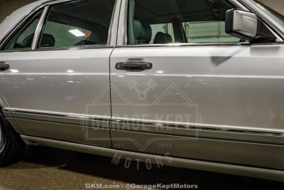 1991 Mercedes - Benz 560-Class