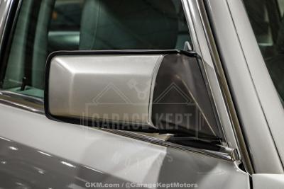 1991 Mercedes - Benz 560-Class