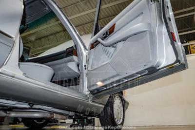 1991 Mercedes - Benz 560-Class