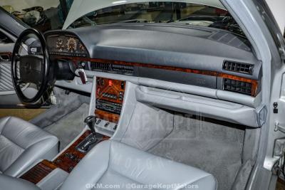 1991 Mercedes - Benz 560-Class