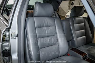 1991 Mercedes - Benz 560-Class