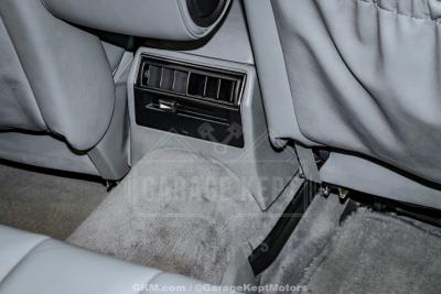 1991 Mercedes - Benz 560-Class