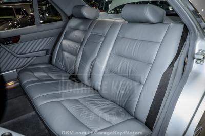 1991 Mercedes - Benz 560-Class