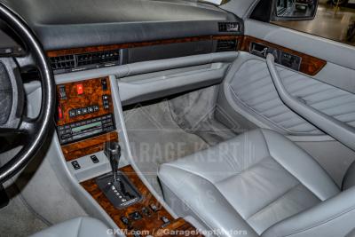 1991 Mercedes - Benz 560-Class