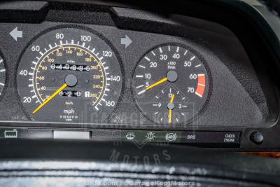 1991 Mercedes - Benz 560-Class