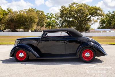 1937 Ford Cabriolet