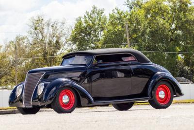 1937 Ford Cabriolet