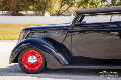 1937 Ford Cabriolet