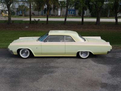 1964 Oldsmobile Dynamic Eighty Eight Restomod