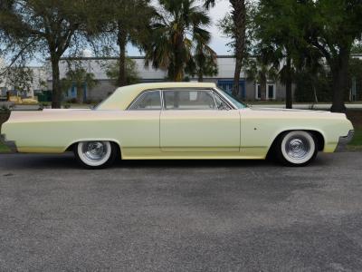 1964 Oldsmobile Dynamic Eighty Eight Restomod