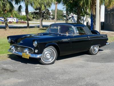 1956 Ford Thunderbird