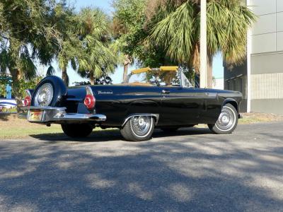 1956 Ford Thunderbird