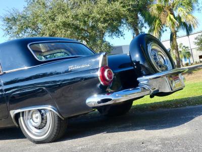 1956 Ford Thunderbird