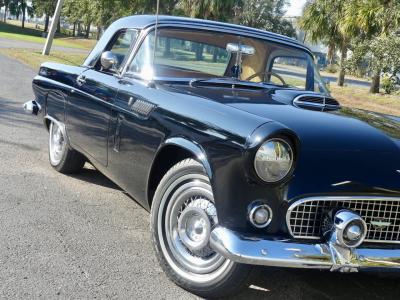 1956 Ford Thunderbird