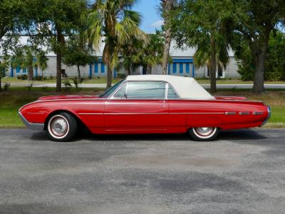 1962 Ford Thunderbird Convertible