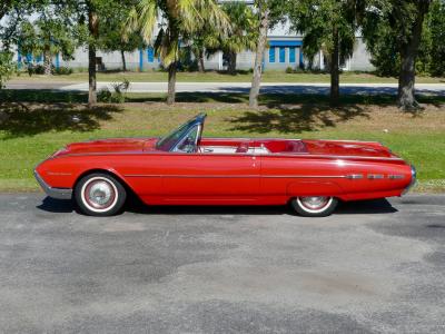 1962 Ford Thunderbird Convertible