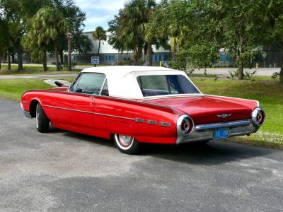 1962 Ford Thunderbird Convertible
