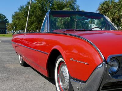 1962 Ford Thunderbird Convertible