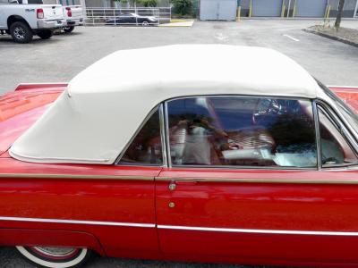 1962 Ford Thunderbird Convertible