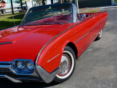 1962 Ford Thunderbird Convertible