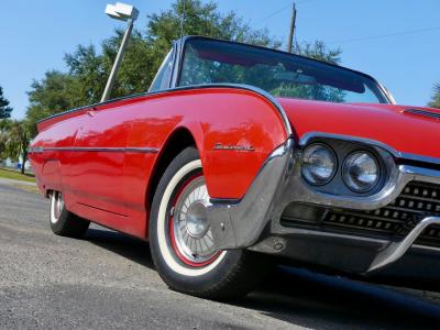 1962 Ford Thunderbird Convertible