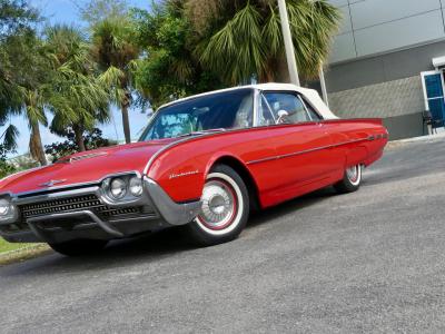 1962 Ford Thunderbird Convertible