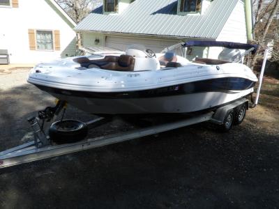 2013 Hurricane Sun Deck 203 Sport