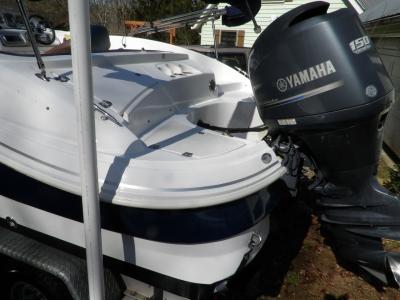 2013 Hurricane Sun Deck 203 Sport