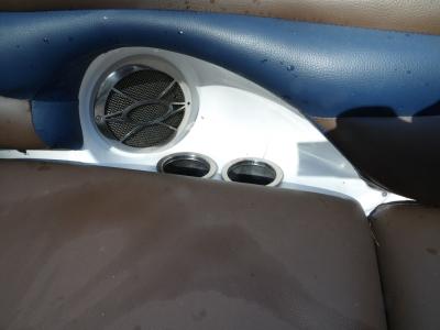 2013 Hurricane Sun Deck 203 Sport