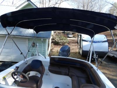 2013 Hurricane Sun Deck 203 Sport