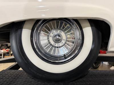 1957 Ford Fairlane Skyliner