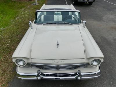 1957 Ford Fairlane Skyliner