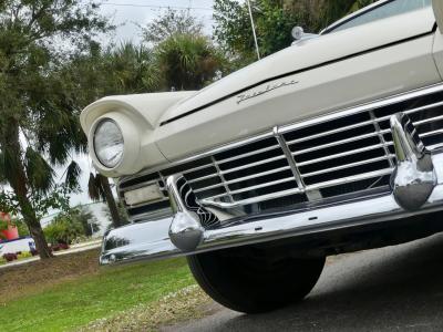 1957 Ford Fairlane Skyliner