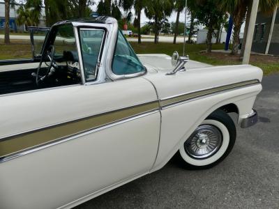 1957 Ford Fairlane Skyliner