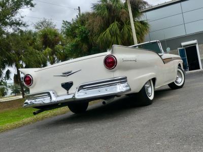 1957 Ford Fairlane Skyliner