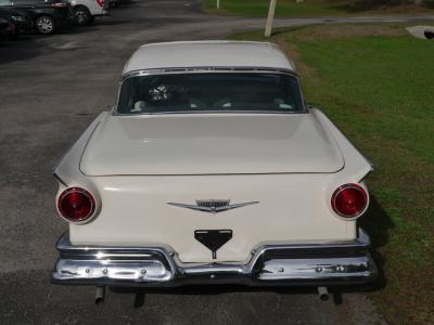 1957 Ford Fairlane Skyliner