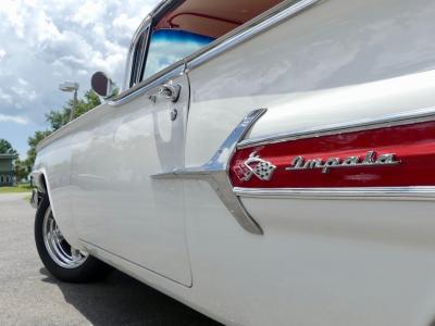 1960 Chevrolet Impala Hardtop Sport Coupe RWD