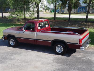 1992 Dodge Ram D-150 LE