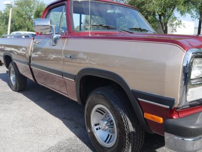 1992 Dodge Ram D-150 LE
