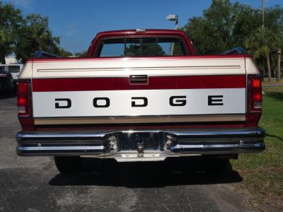 1992 Dodge Ram D-150 LE