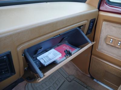 1992 Dodge Ram D-150 LE