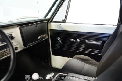 1970 Chevrolet C10 Stepside Restomod