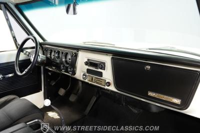 1970 Chevrolet C10 Stepside Restomod