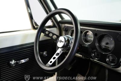 1970 Chevrolet C10 Stepside Restomod