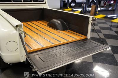 1970 Chevrolet C10 Stepside Restomod