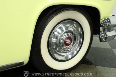 1954 Lincoln Capri