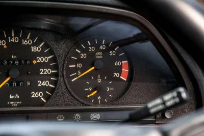 1989 Mercedes - Benz 560 SEC