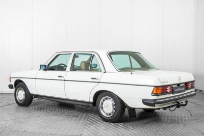 1980 Mercedes - Benz 300d w123